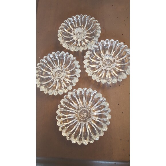 Vintage Hazel Atlas Sunflower Candlestick Holders (4) Ribbed Petals 4.5”x1.25” - Picture 6 of 6
